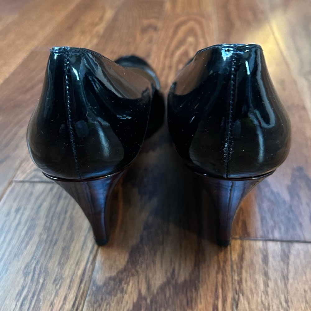 NEW! L.K.Bennett Zahara black patent leather wedge pumps tortoiseshell heel 40.5 - Picture 6 of 9